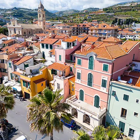 Casa Isotta Riva Ligure